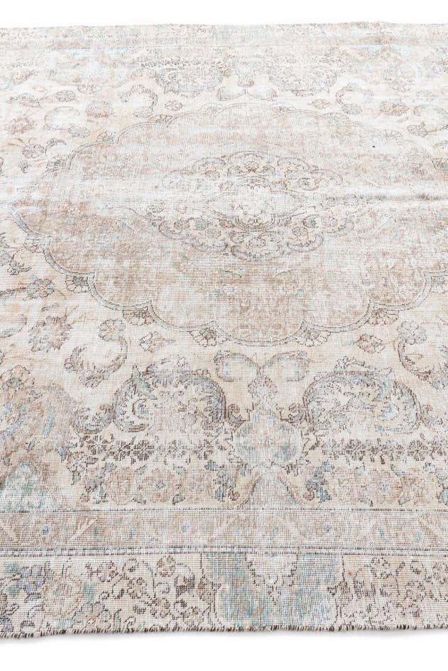 Detail image of 8' 3 x 11' 8 Hand Knotted Ultra Vintage Persian Wool Rug