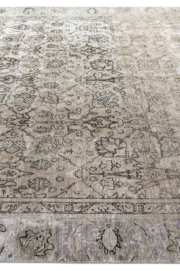 Detail image of 8' 1 x 11' 4 Hand Knotted Ultra Vintage Persian Wool Rug