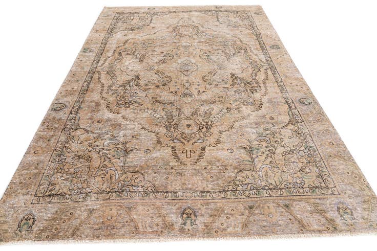 Detail image of 6' x 9' 1 Hand Knotted Ultra Vintage Persian Wool Rug