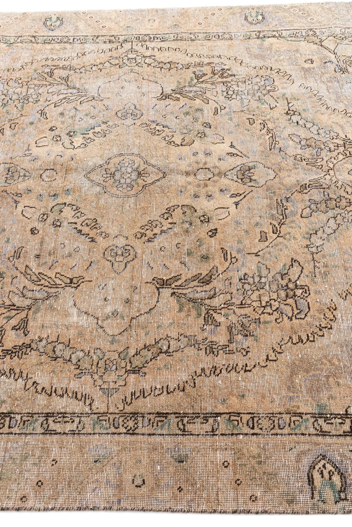 6' x 9' 1 Hand Knotted Ultra Vintage Persian Wool Rug