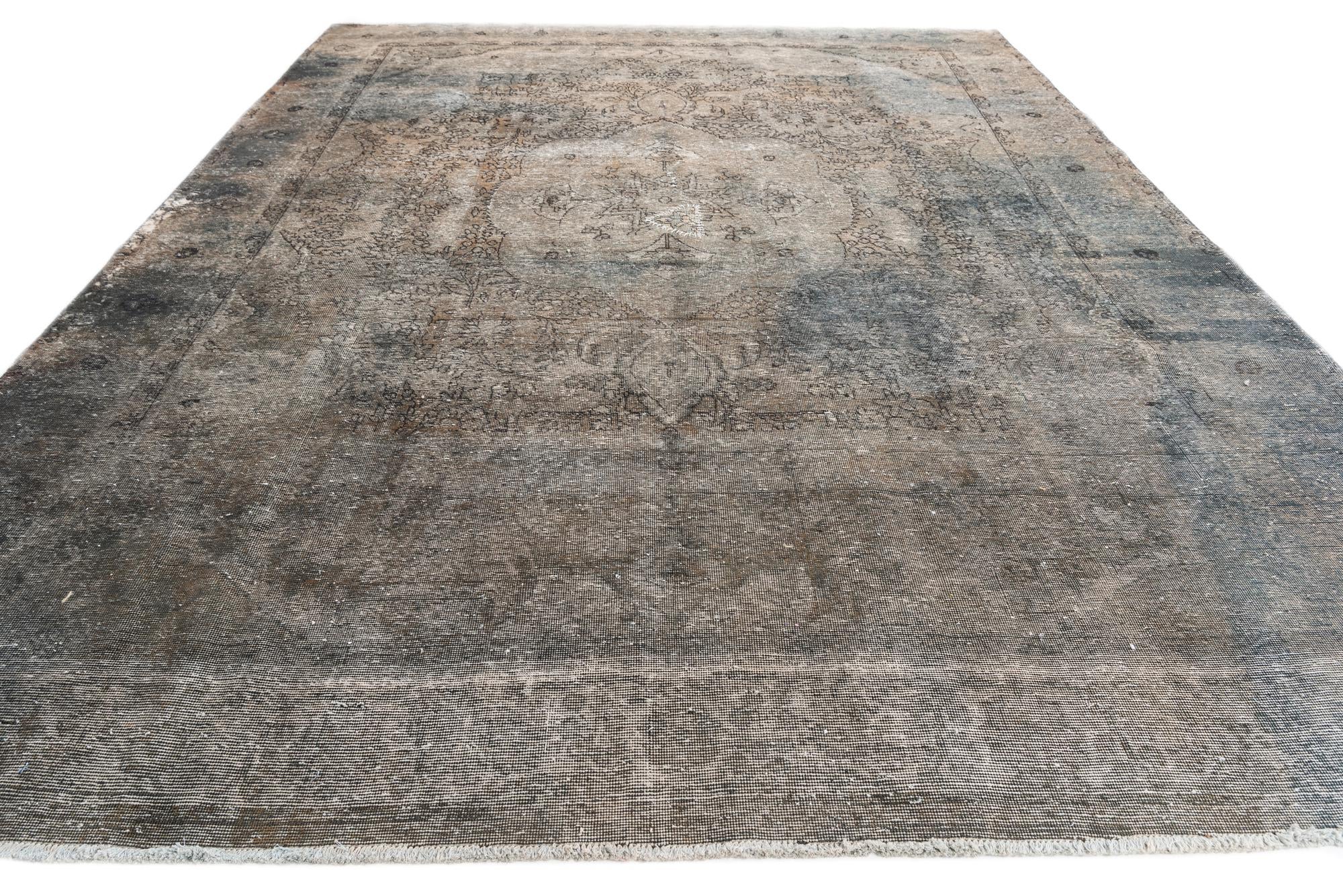 290cm x 390cm Hand Knotted Ultra Vintage Persian Wool Rug