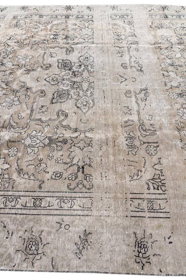 Detail image of 8' 10 x 11' Hand Knotted Ultra Vintage Persian Wool Rug
