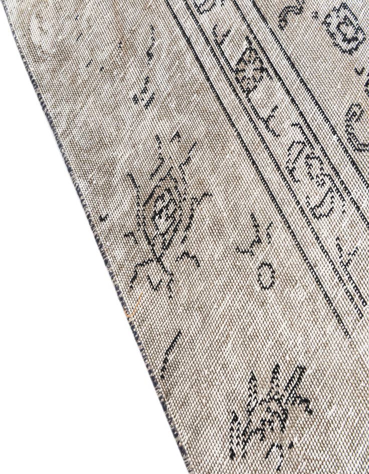 Detail image of 8' 10 x 11'  Hand Knotted Ultra Vintage Persian Wool Rug