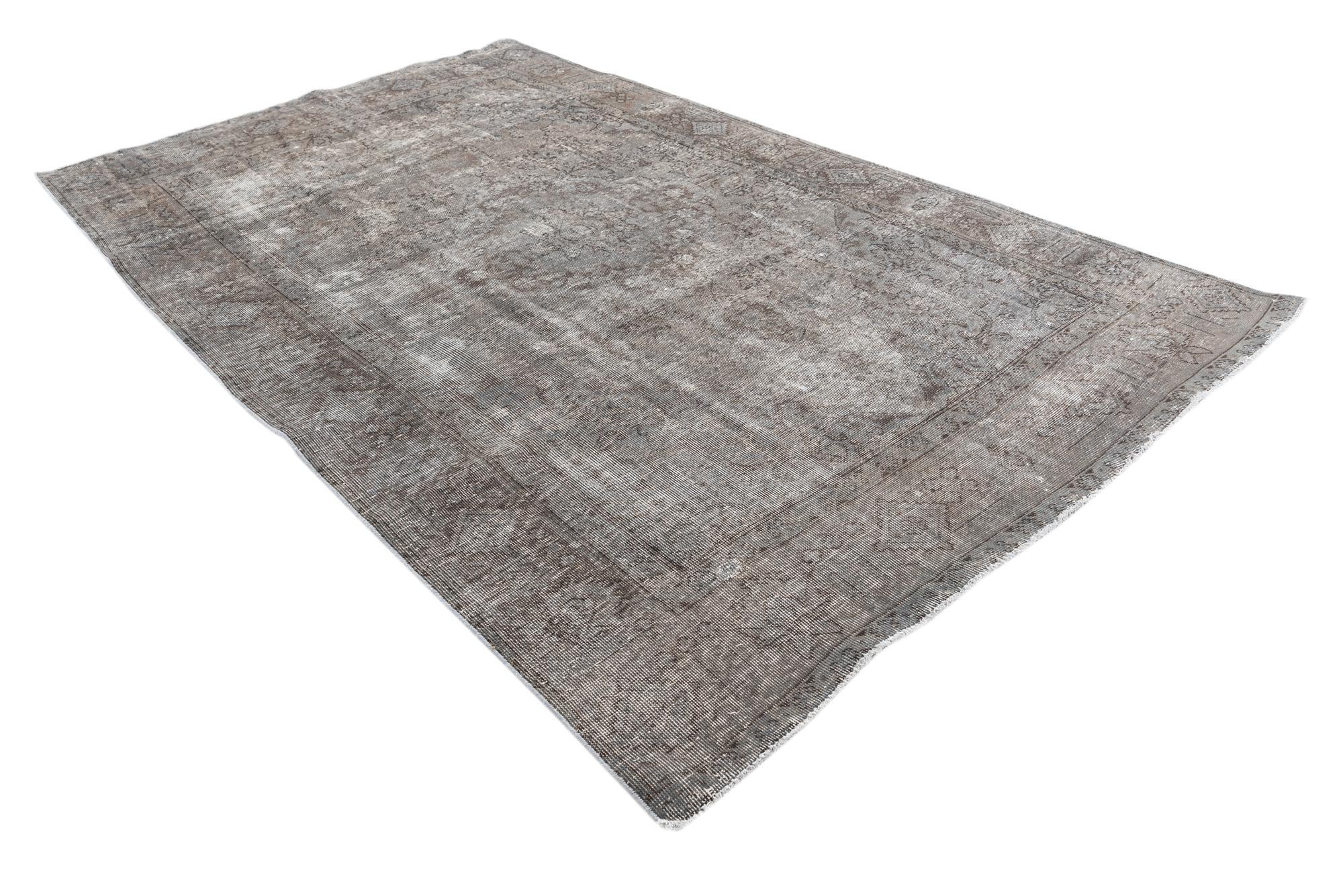 6' x 9' 7 Hand Knotted Ultra Vintage Persian Wool Rug