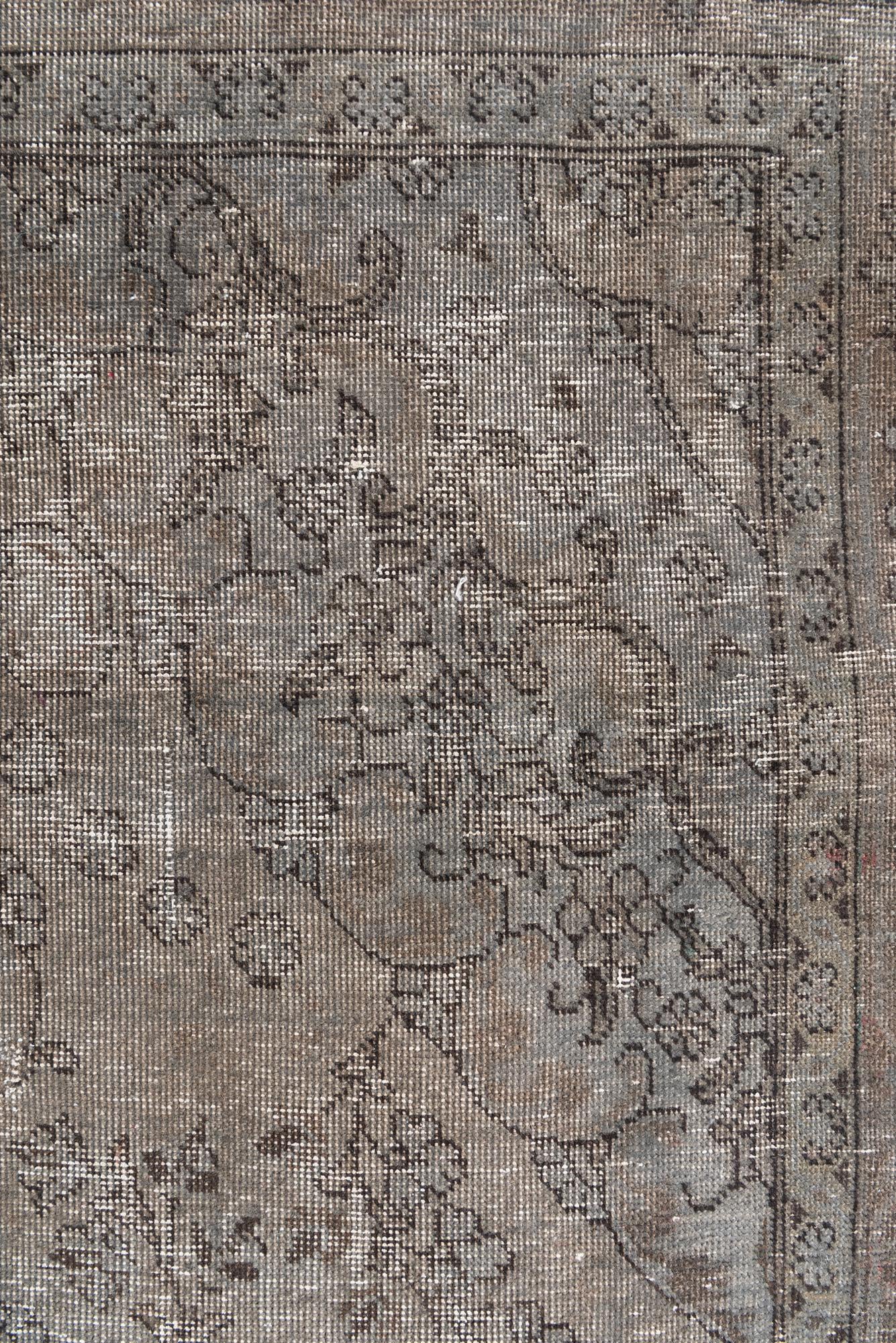 6' x 9' 7 Hand Knotted Ultra Vintage Persian Wool Rug