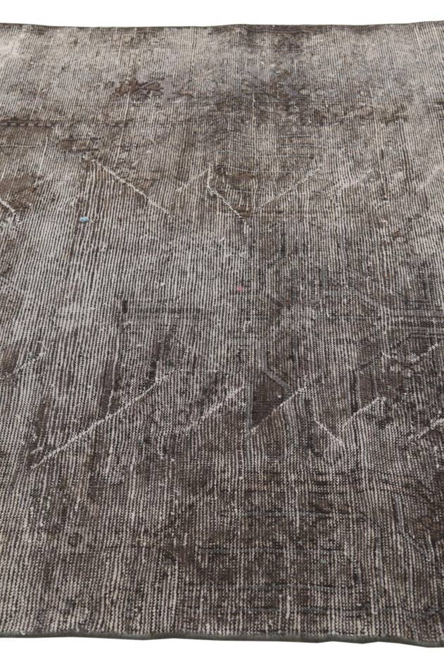 Detail image of 4' 10 x 6' 9 Hand Knotted Ultra Vintage Persian Wool Rug