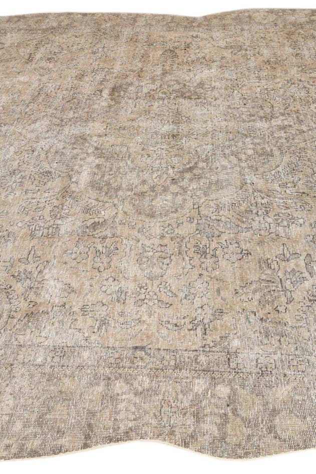 Detail image of 9' 5 x 12' 2 Hand Knotted Ultra Vintage Persian Wool Rug