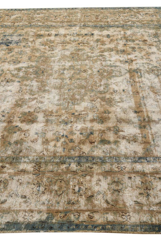 Detail image of 8' 2 x 10' 9 Hand Knotted Ultra Vintage Persian Wool Rug
