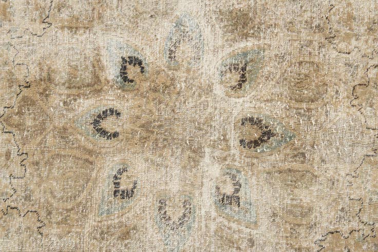 Detail image of 8' 10 x 11' 6 Hand Knotted Ultra Vintage Persian Wool Rug