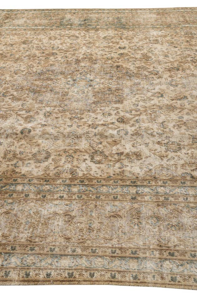 Detail image of 9' 10 x 13' Hand Knotted Ultra Vintage Persian Wool Rug