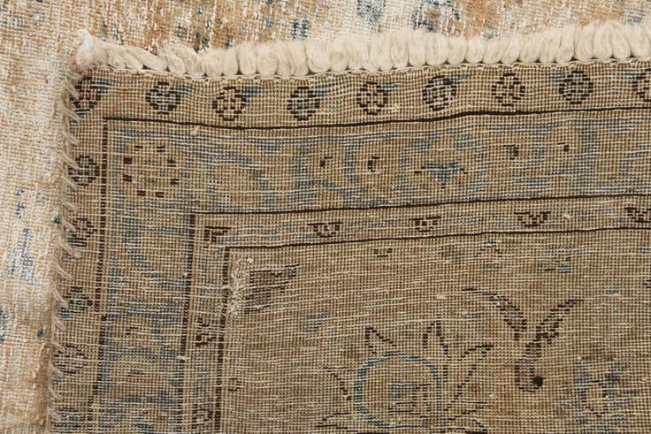 Detail image of 8' 1 x 11' 5 Hand Knotted Ultra Vintage Persian Wool Rug