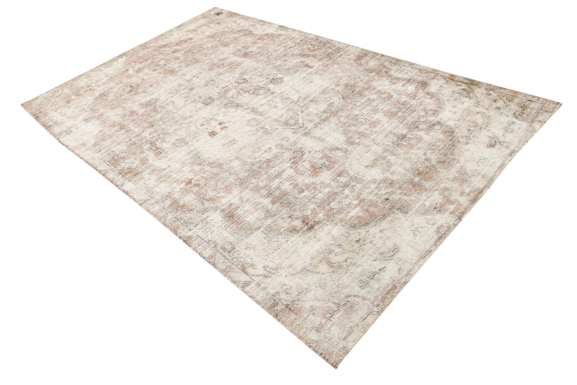 4' 10 x 8' Hand Knotted Ultra Vintage Persian Wool Rug