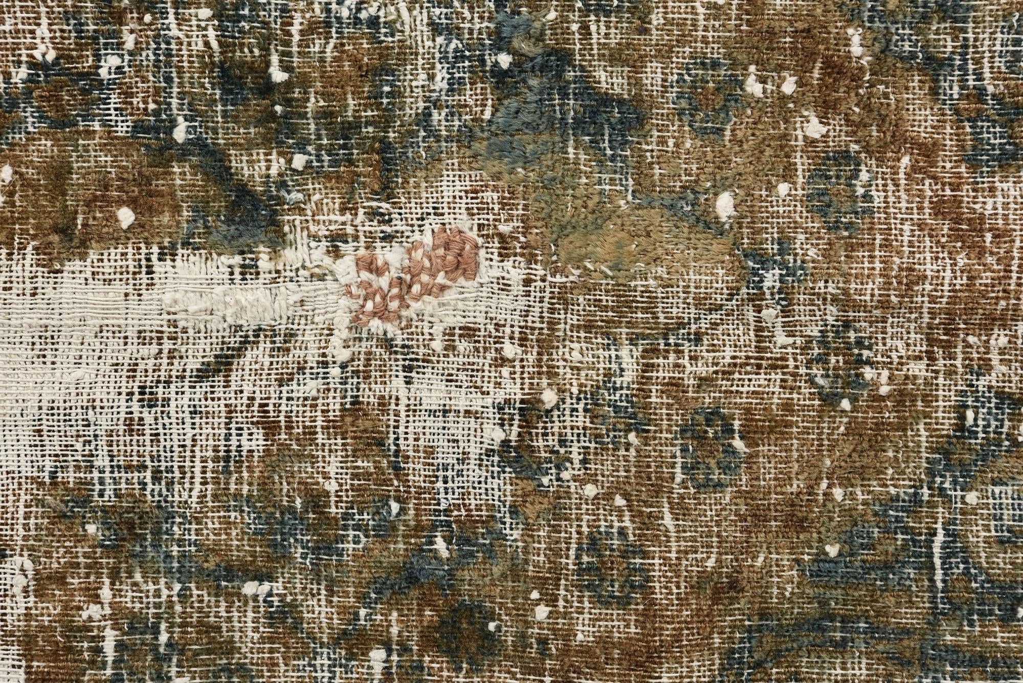 6' x 9' 8 Hand Knotted Ultra Vintage Persian Wool Rug