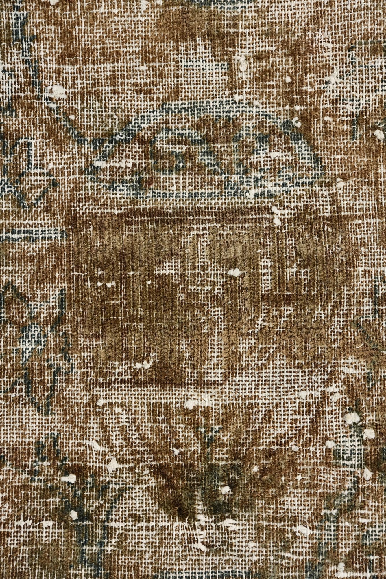 6' x 9' 8 Hand Knotted Ultra Vintage Persian Wool Rug