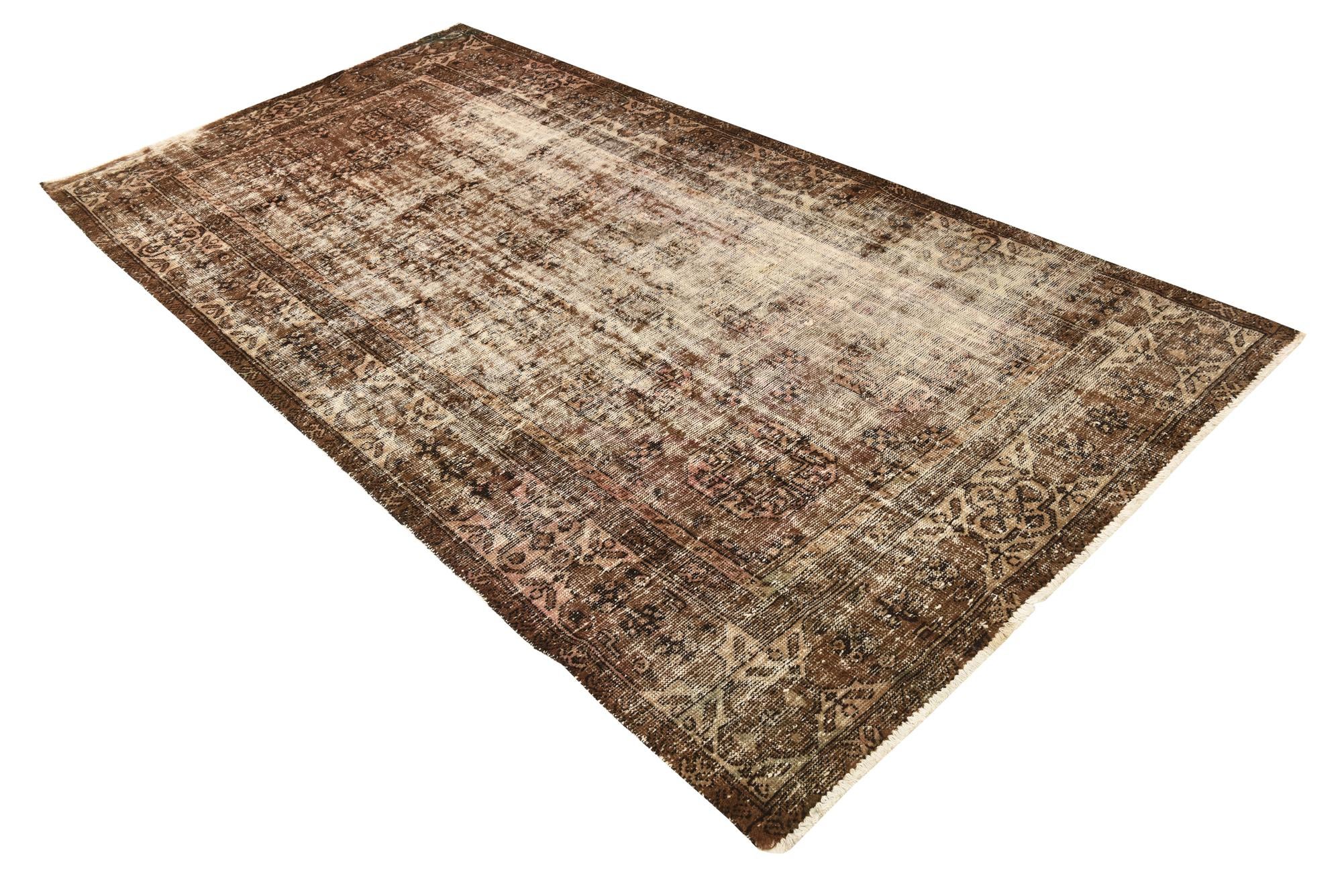 4' 10 x 9' 5 Hand Knotted Ultra Vintage Persian Wool Rug