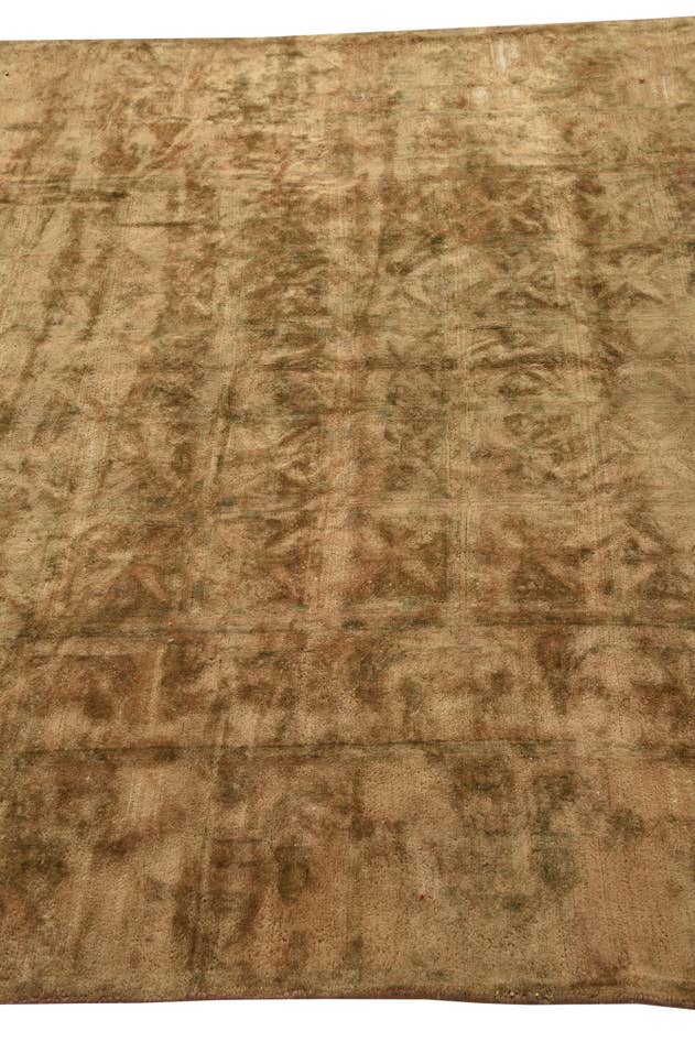 Detail image of 5' 6 x 7' 6 Hand Knotted Ultra Vintage Persian Wool Rug