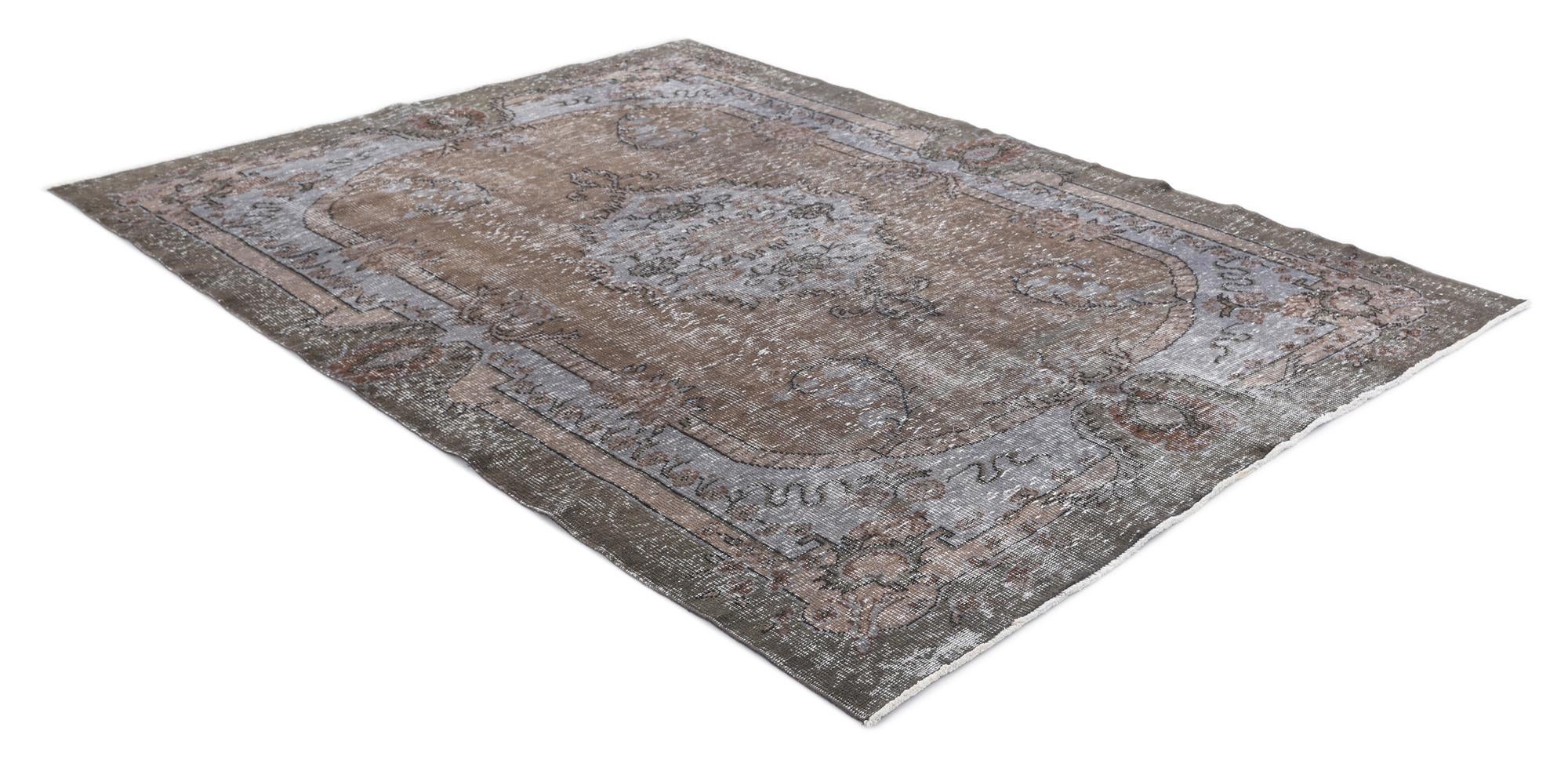5' 7 x 9' 5 Ultra Vintage Wool Rug