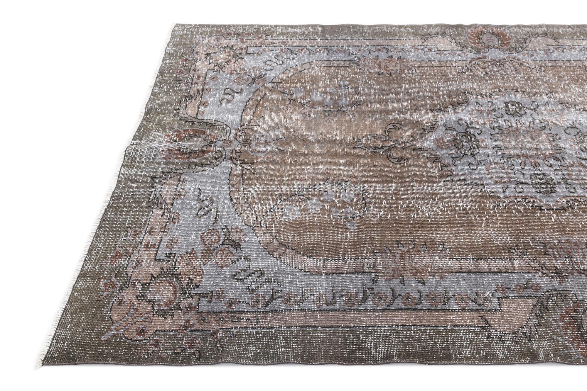 5' 7 x 9' 5 Ultra Vintage Wool Rug