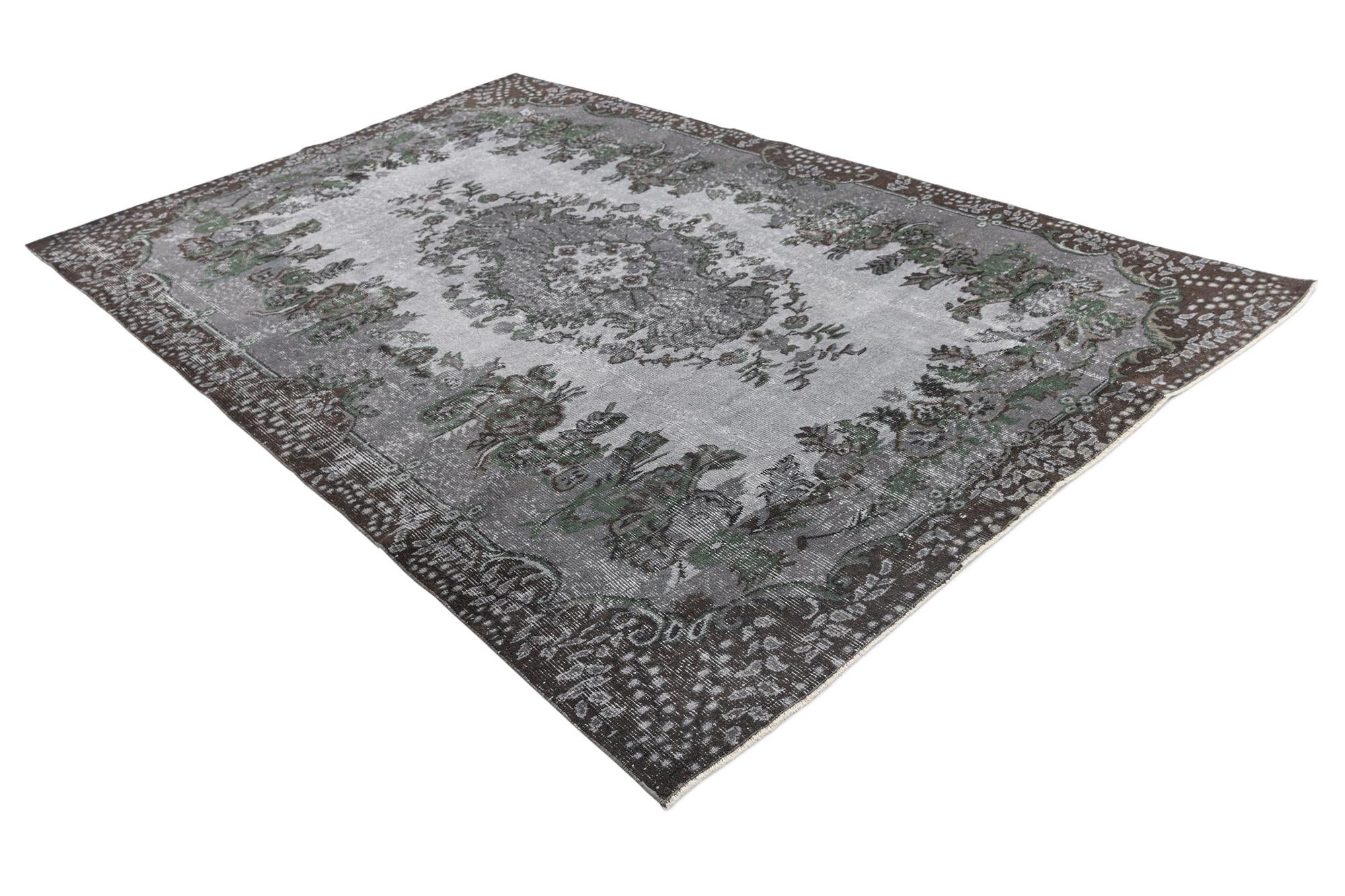 6' x 9' 6 Ultra Vintage Wool Rug
