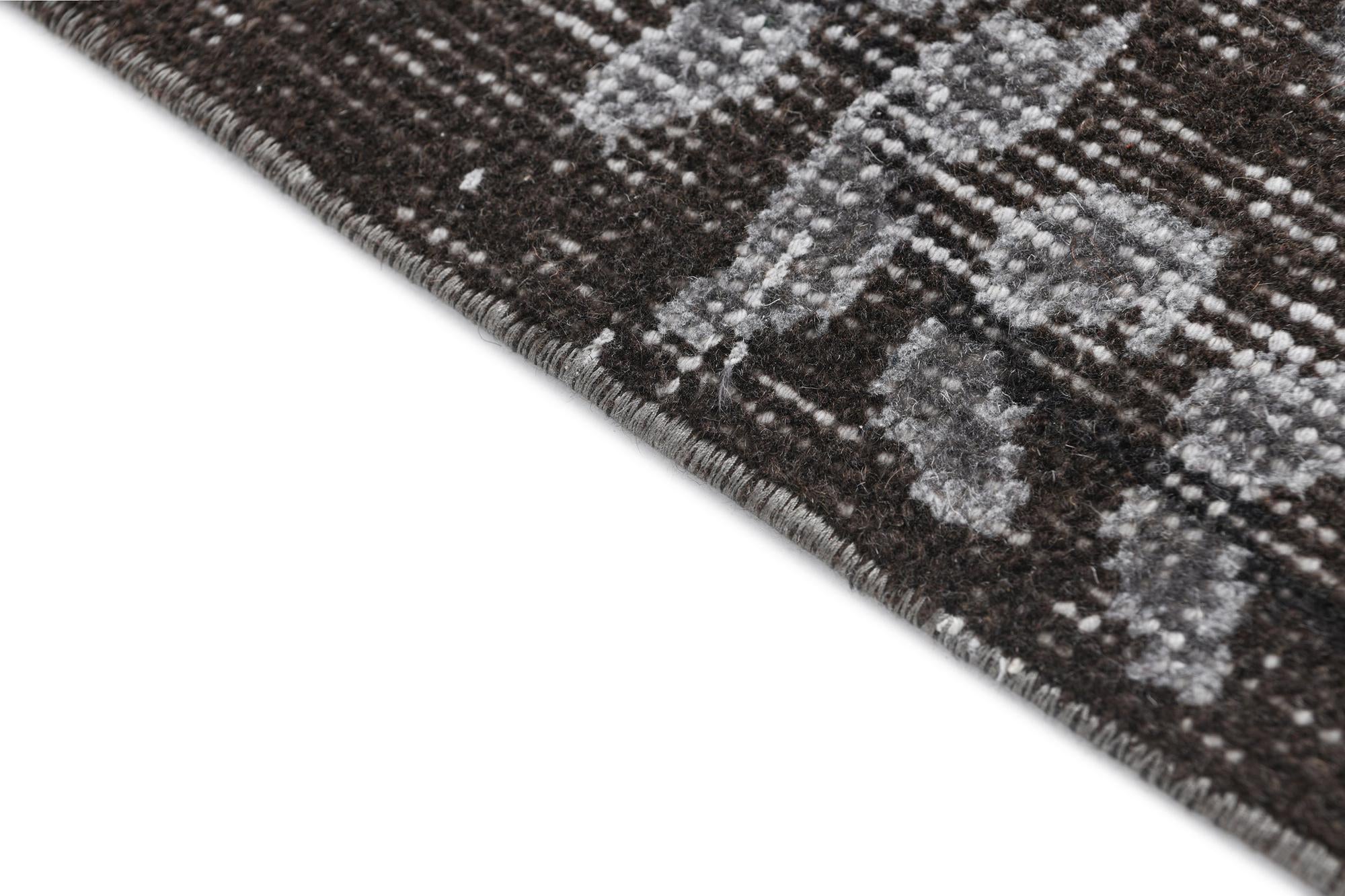 6' x 9' 6 Ultra Vintage Wool Rug