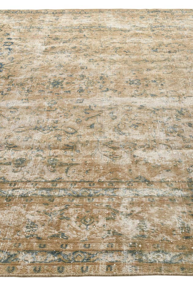 Detail image of 9' 3 x 12' 3 Hand Knotted Ultra Vintage Persian Wool Rug