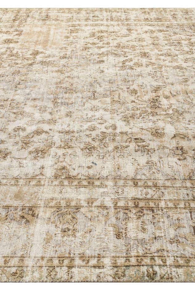 Detail image of 9' 1 x 12' 8 Hand Knotted Ultra Vintage Persian Wool Rug