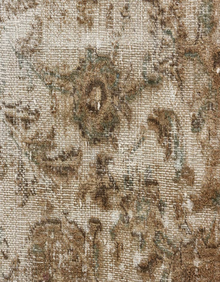 Detail image of 9' 6 x 12' 7  Hand Knotted Ultra Vintage Persian Wool Rug