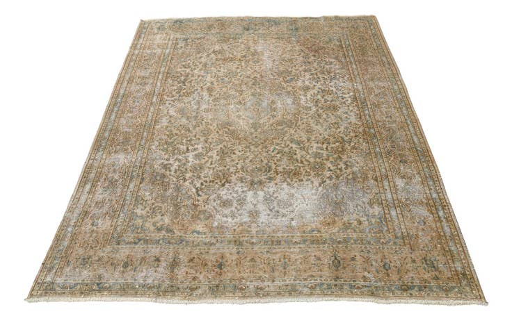 Detail image of 245cm x 325cm Hand Knotted Ultra Vintage Persian Wool Rug