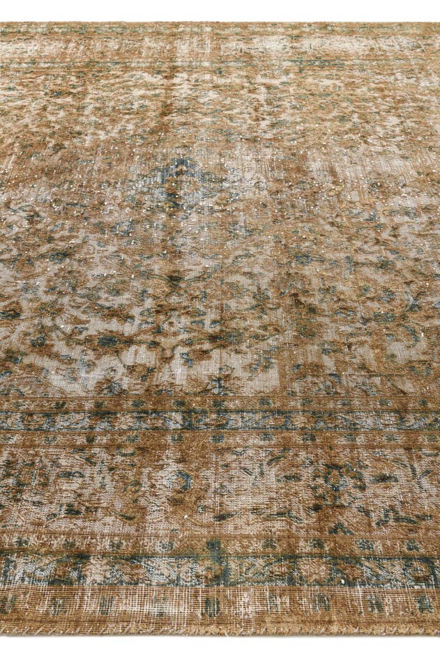 Detail image of 9' 8 x 12' 3 Hand Knotted Ultra Vintage Persian Wool Rug