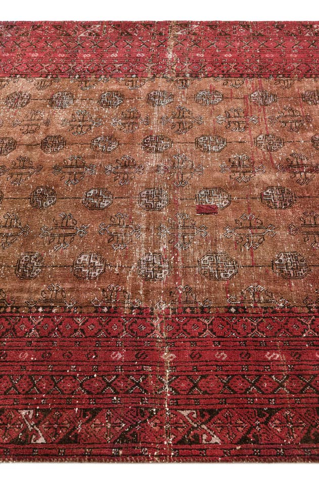 Detail image of 5' 8 x 7' 10 Hand Knotted Ultra Vintage Persian Wool Rug