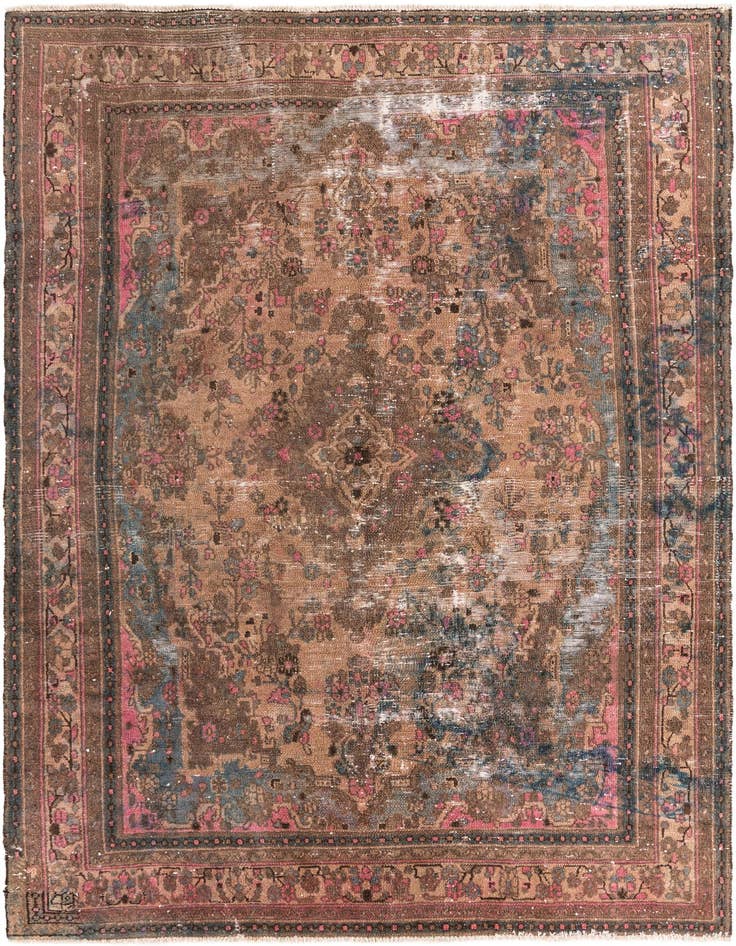 Detail image of 6' 7 x 9' 8 Hand Knotted Ultra Vintage Persian Wool Rug