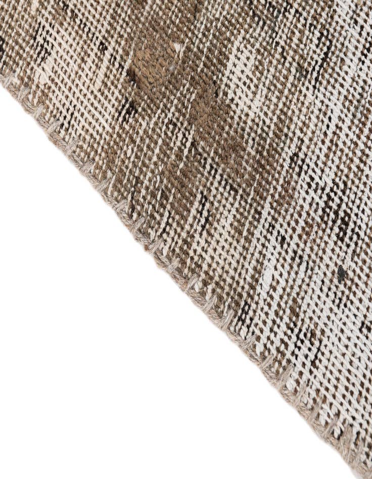 Detail image of 4' 9 x 7' 8  Hand Knotted Ultra Vintage Persian Wool Rug