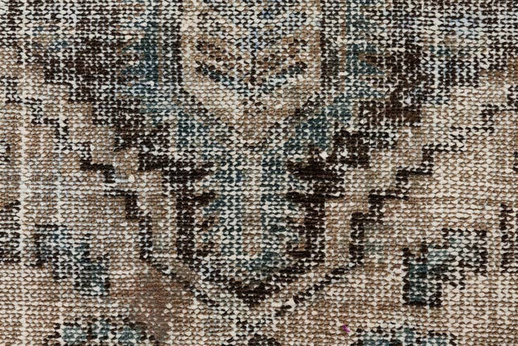 Detail image of 3' 10 x 6' 8 Hand Knotted Ultra Vintage Persian Wool Rug