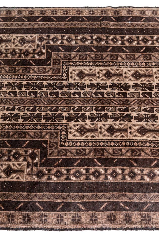 Detail image of 3' x 4' 8 Hand Knotted Ultra Vintage Persian Wool Rug
