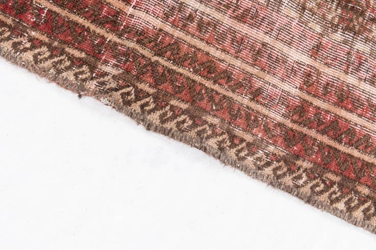 Detail image of 2' 9 x 5' 3 Hand Knotted Ultra Vintage Persian Wool Rug
