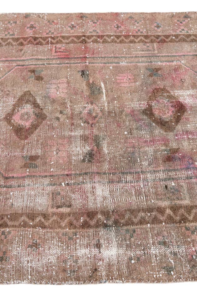 Detail image of 4' x 6' 9 Hand Knotted Ultra Vintage Persian Wool Rug
