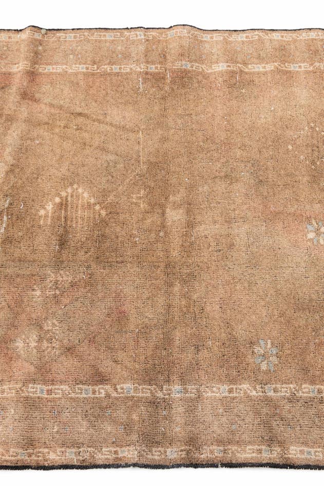 Detail image of 2' 9 x 4' 4 Hand Knotted Ultra Vintage Persian Wool Rug