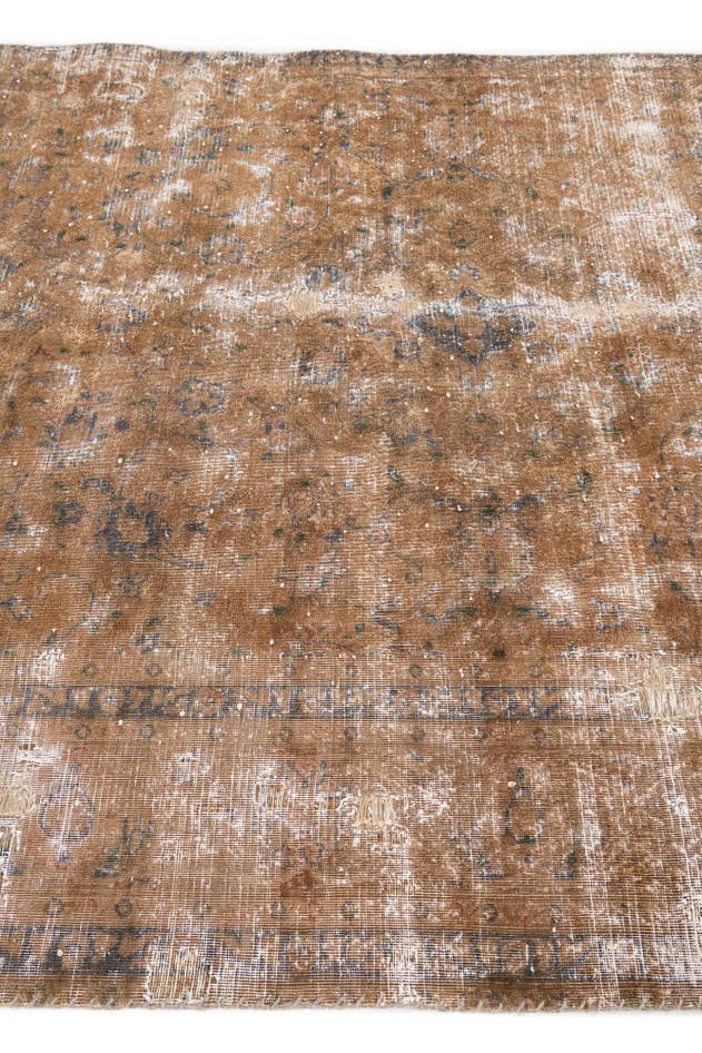 Detail image of 5' 3 x 7' 9 Hand Knotted Ultra Vintage Persian Wool Rug