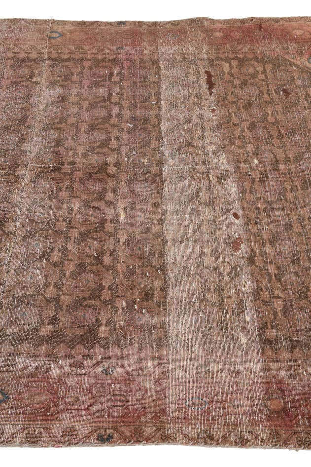 Detail image of 4' 9 x 7' 8 Hand Knotted Ultra Vintage Persian Wool Rug