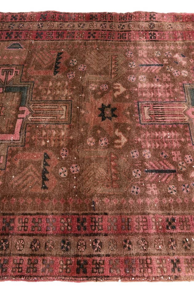 Detail image of 4' x 7' 1 Hand Knotted Ultra Vintage Persian Wool Rug