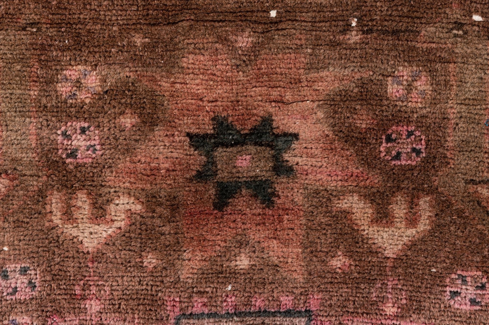 4' x 7' 1 Hand Knotted Ultra Vintage Persian Wool Rug