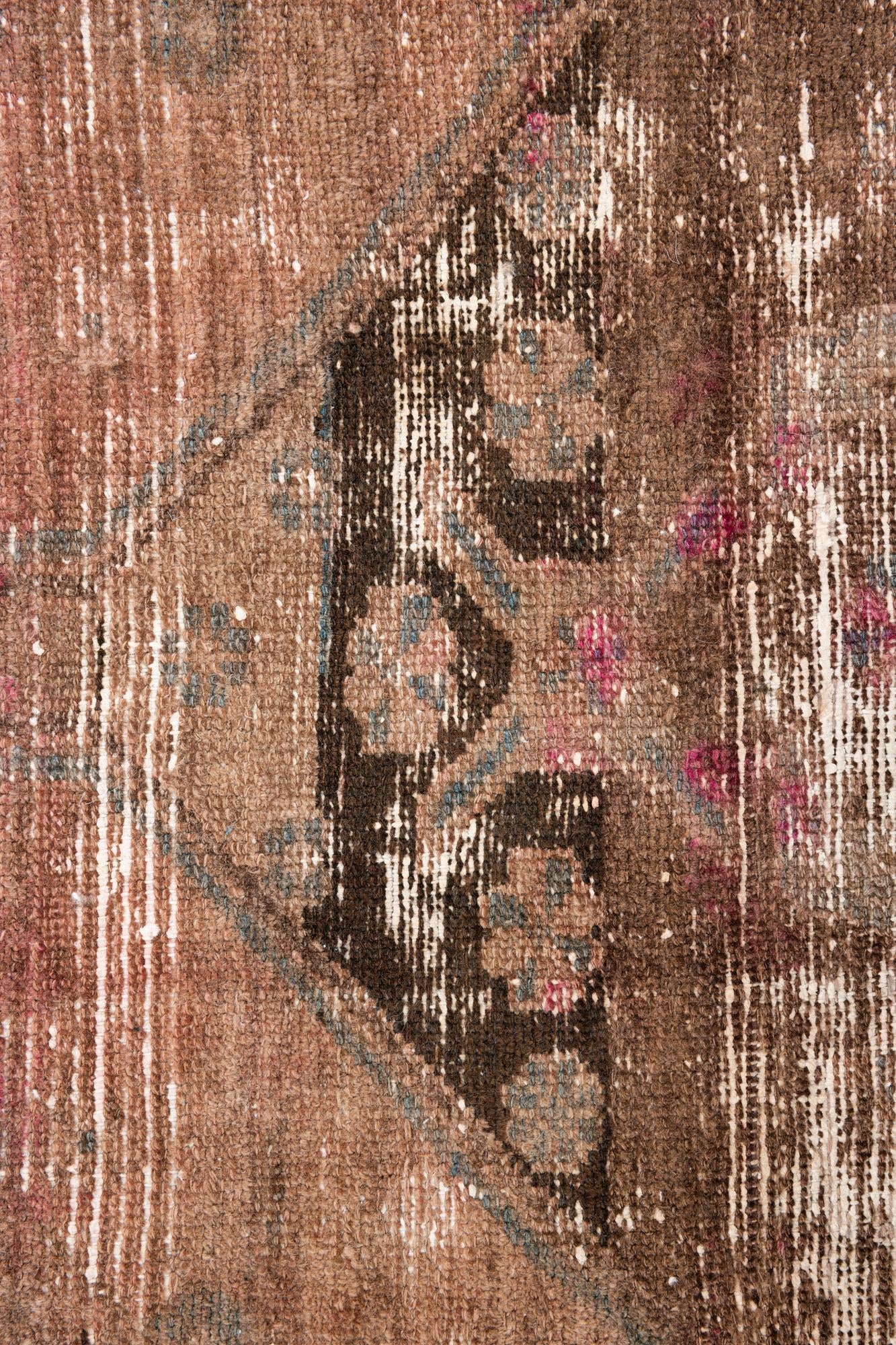 3' 6 x 6' 9 Hand Knotted Ultra Vintage Persian Wool Rug