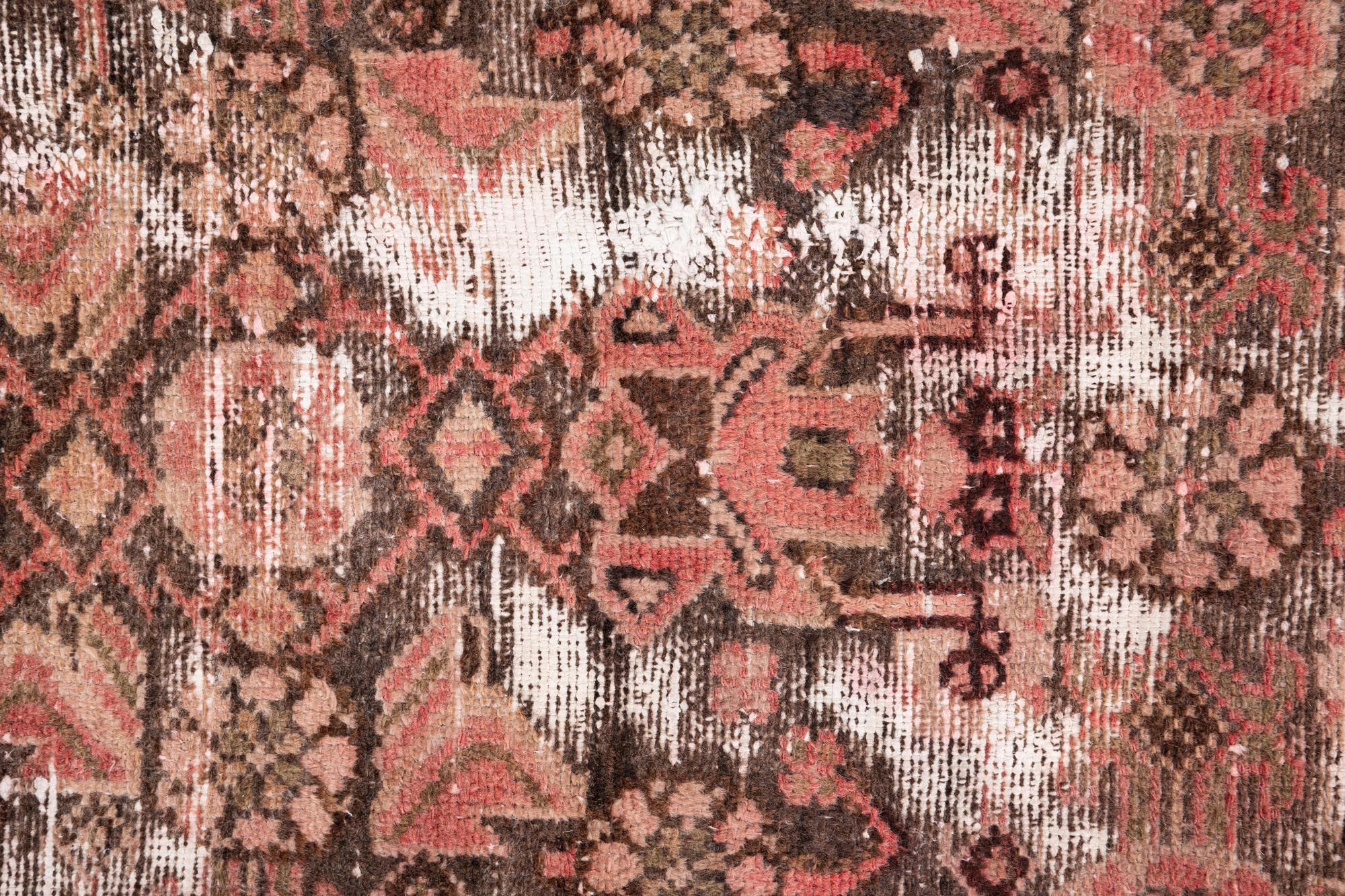 2' 9 x 4' 8 Hand Knotted Ultra Vintage Persian Wool Rug