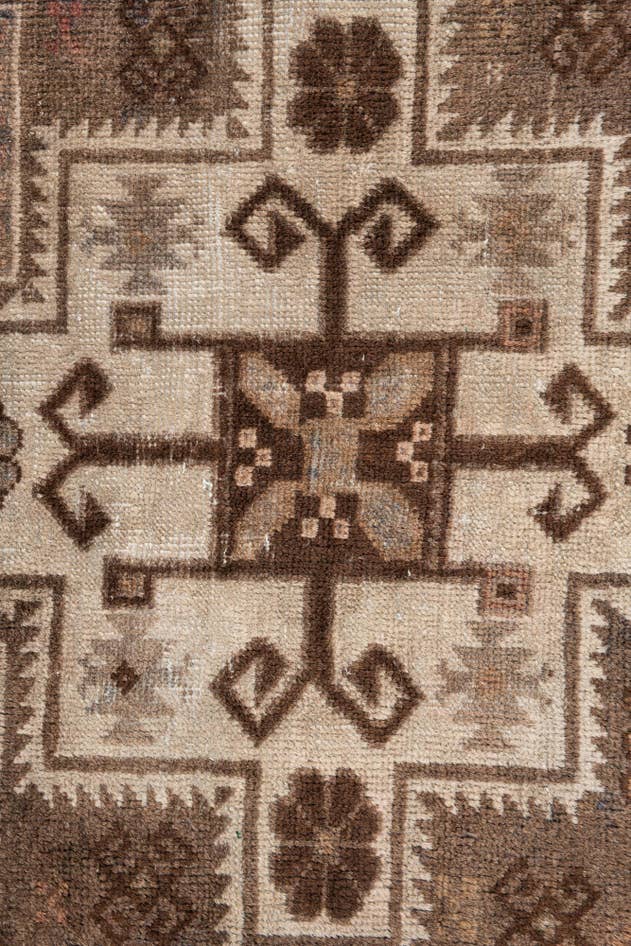 Detail image of 3' 4 x 6' 4 Hand Knotted Ultra Vintage Persian Wool Rug