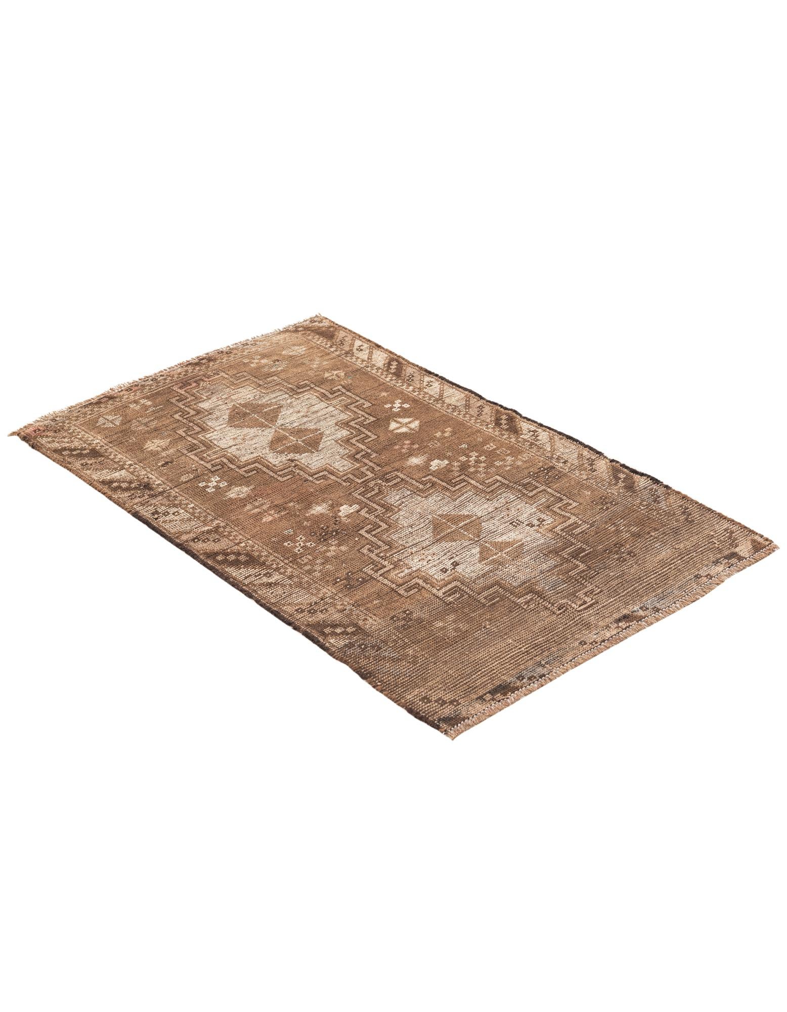 2' 8 x 4' 8 Hand Knotted Ultra Vintage Wool Rug
