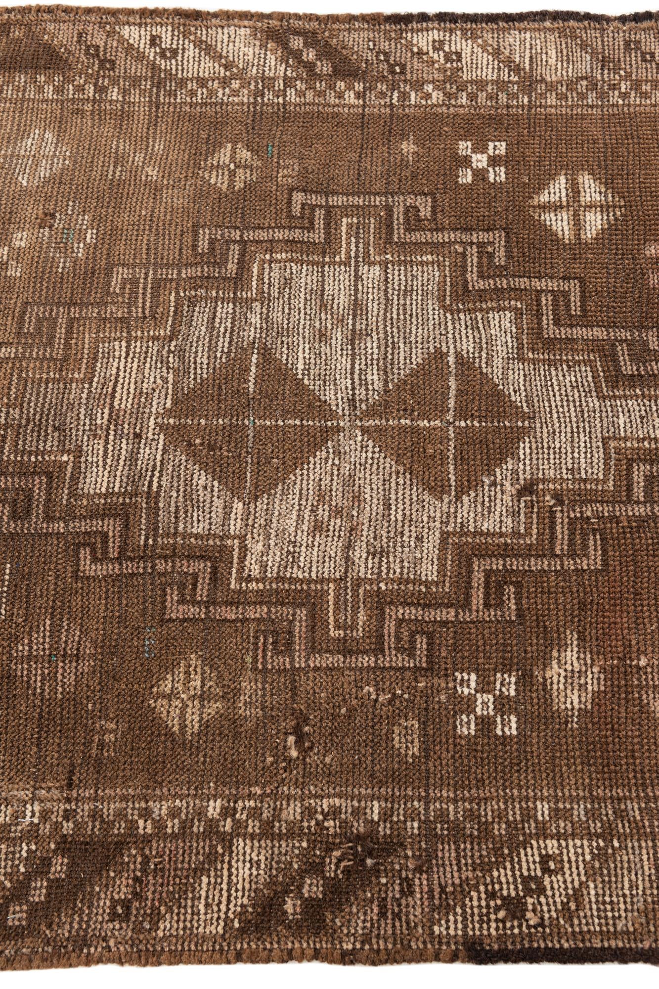 2' 8 x 4' 8 Hand Knotted Ultra Vintage Wool Rug