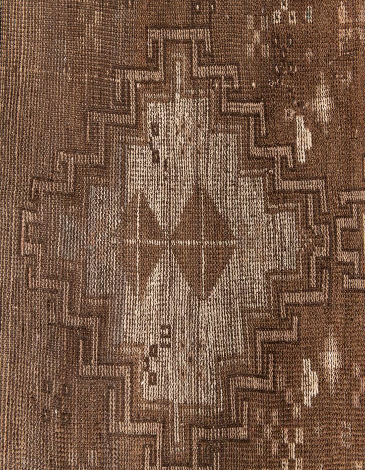 Detail image of 2' 8 x 4' 8  Hand Knotted Ultra Vintage Wool Rug