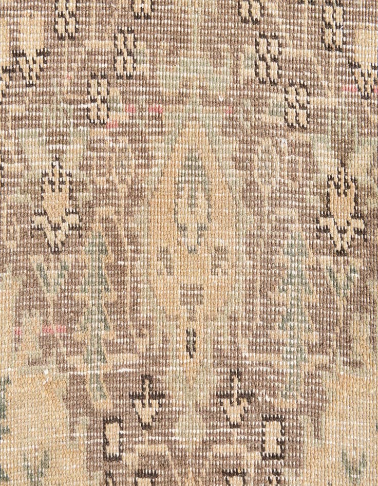 Detail image of 2' 9 x 4' 9  Hand Knotted Ultra Vintage Persian Wool Rug