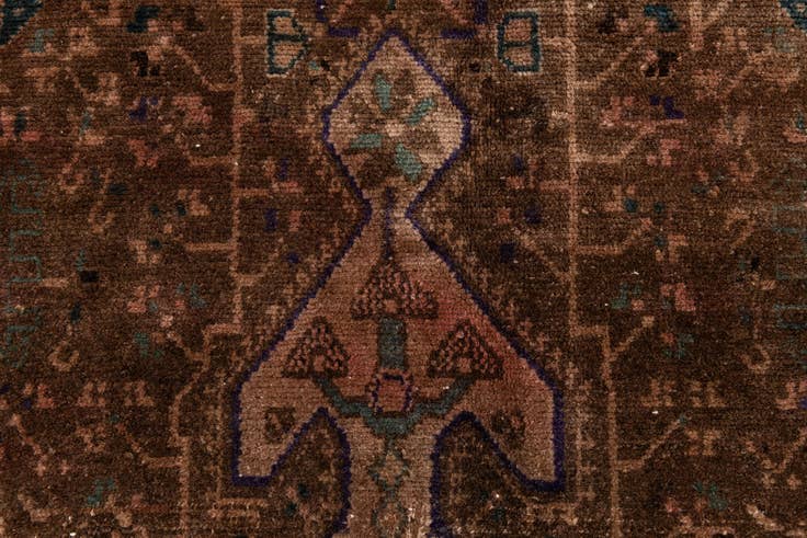 Detail image of 5' 7 x 9' 8 Hand Knotted Ultra Vintage Persian Wool Rug