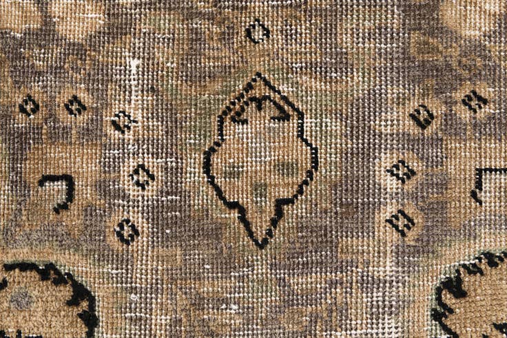 Detail image of 2' 10 x 4' 5 Hand Knotted Ultra Vintage Persian Wool Rug